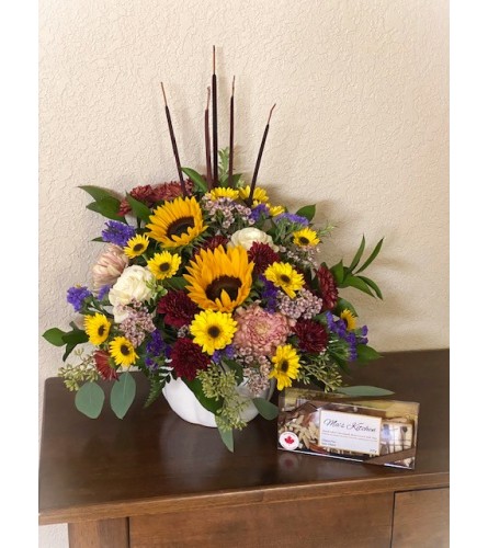 The Sweetest Pumpkin in the Patch!. An arrangement by Loyalist Flowers.