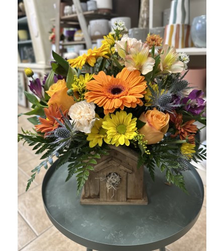 Autumn Nest. An arrangement by Napanee Blooms.