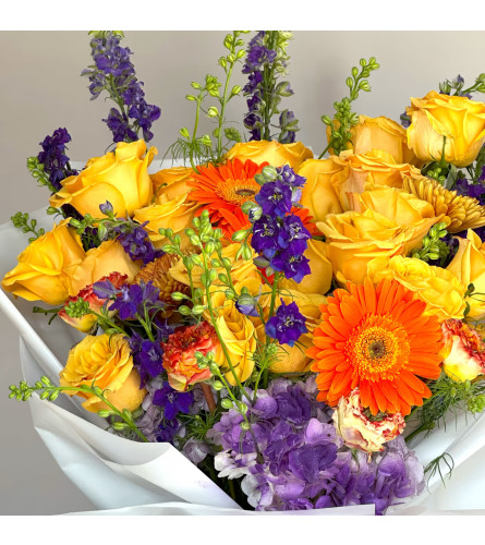 #3 Spark - Deluxe. An arrangement by Blossy Flowers.
