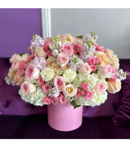 #17 Pink Vibe - Deluxe. An arrangement by Blossy Flowers.