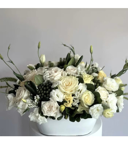 #26 Venice - Deluxe. An arrangement by Blossy Flowers.