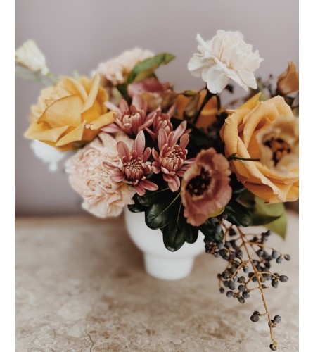 Seasonal Designer’s Choice (Compote). An arrangement by The Floral Studio.