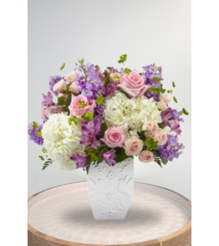 Peace and Hope Lavender - Deluxe. An arrangement by Blossoms On The Trail.