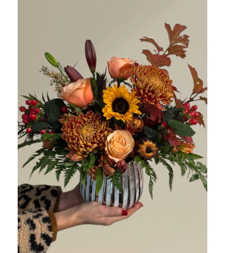Florist’s Choice Thanksgiving - Deluxe. An arrangement by Vanessa's Flower Shop.