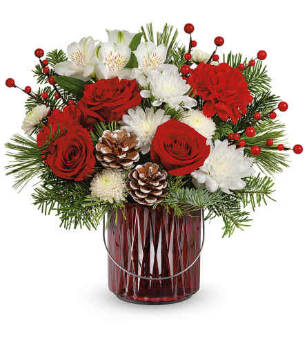 Luminous Charm - Deluxe. An arrangement by Ada's Flowers.