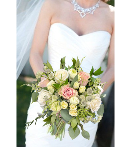 Bridal bouquet Pink Tenderness. An arrangement by Flowers and Beyond.