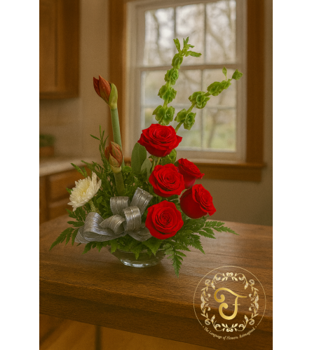 Winter Amaryllis Elegance - Standard. An arrangement by Floratechnics.