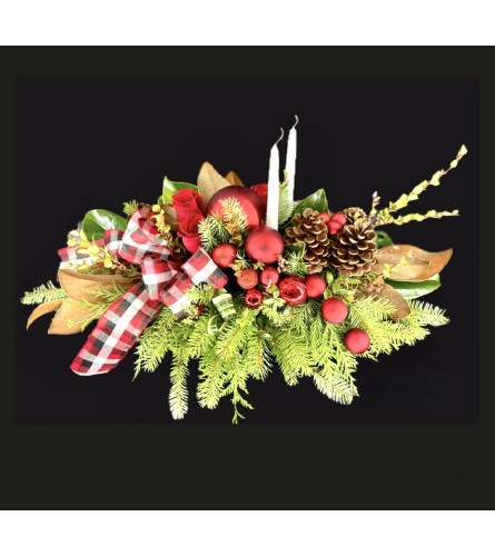 Hillcrest Christmas Classic Centrepiece - Deluxe. An arrangement by Hillcrest Florist.