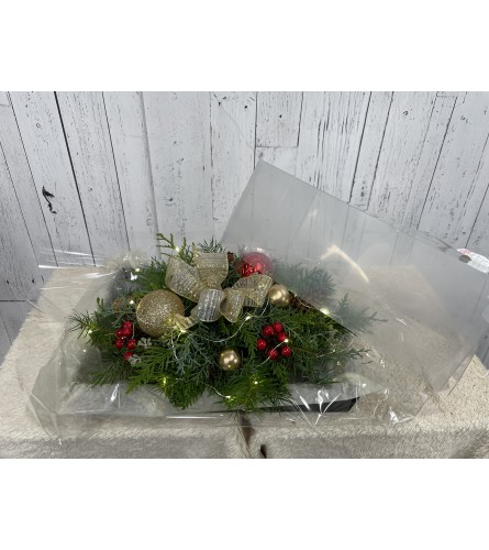 GIFT OF CHEER. An arrangement by Incredible Florist.