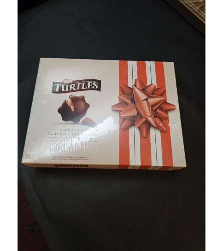 Turtles260g. An arrangement by KW Flowers.