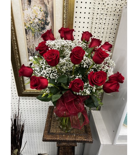 Romance in Bloom - Deluxe. An arrangement by Sun Valley Florist.