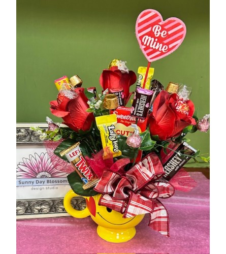 All smiles candy bouquet. An arrangement by Sunny Day Blossoms Design Studio.