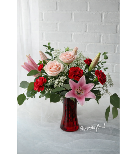 My Favourite Hello - Standard. An arrangement by Brooklin Floral and Garden Shoppe Inc..