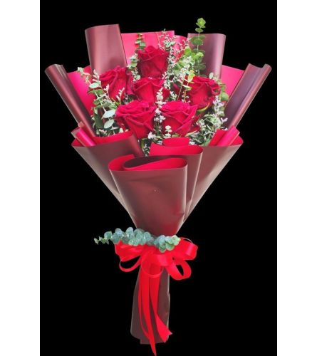 Timeless Ruby Romance. An arrangement by Berlin Flower Shop.