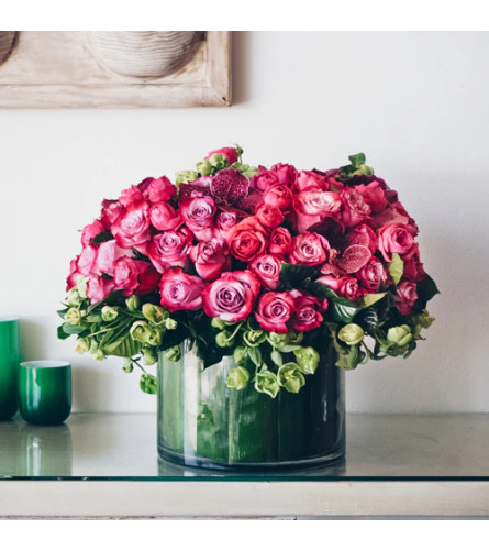 Majestic Elegance. An arrangement by Berlin Flower Shop.