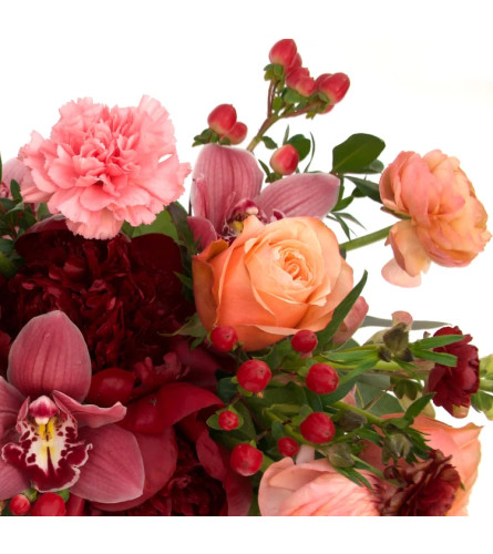 Sweet Caroline - Deluxe. An arrangement by Twigs Flower Company.