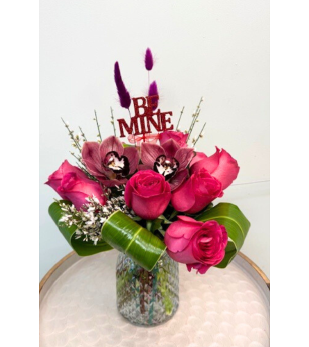 Pink Velvet Kiss. An arrangement by Blossoms On The Trail.