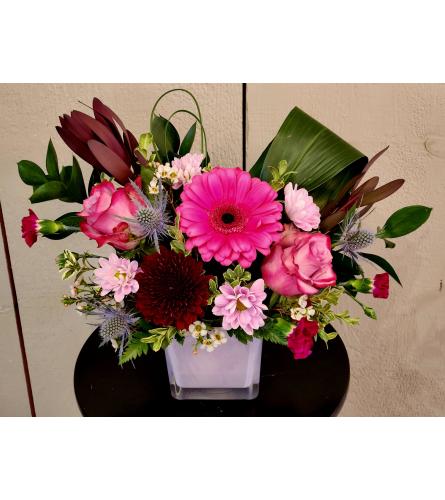 Be Mine Blooms - Deluxe. An arrangement by Avenue Florist.
