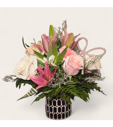 Endless Blush. An arrangement by Passiflora Creations LLC.