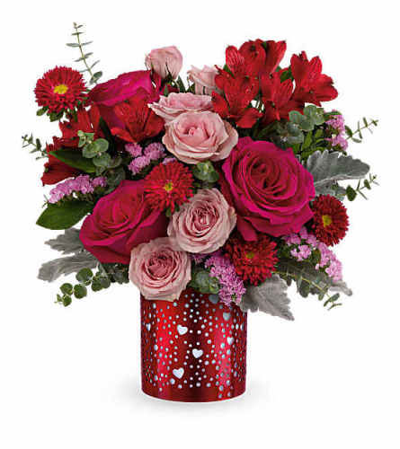 Passionate Heart Blooms. An arrangement by Flore's Shop.
