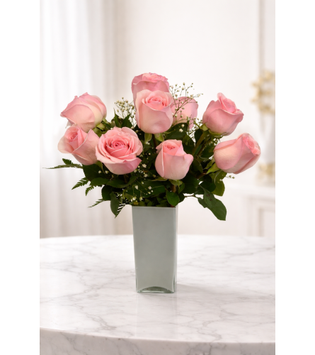 Sweetheart Light Pink Rose Vase. An arrangement by Lori's Hearts and Flowers.