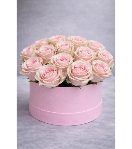 Light Pink roses in box. An arrangement by Grower's Flower Market and Gifts.
