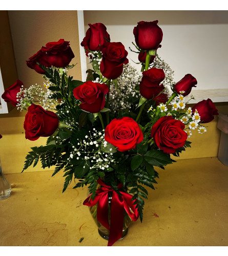 Red Rose - Deluxe. An arrangement by Sun Valley Florist.