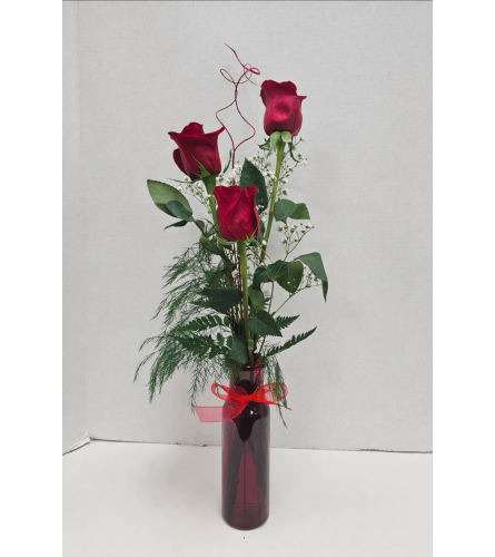 Crimson Kiss Delight. An arrangement by Balloon Bouquets Plus.