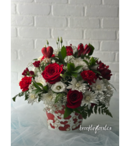 XOXO Blooms - Standard. An arrangement by Brooklin Floral and Garden Shoppe Inc..