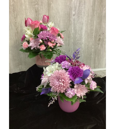 Pretty Assorted Spring Flowers. An arrangement by Roma Flowers and Gifts.