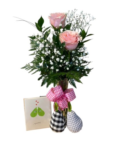 The Perfect Pairing. An arrangement by Loyalist Flowers.