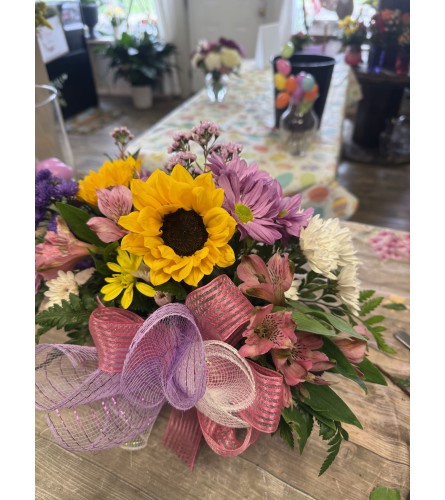 Rustic Garden. An arrangement by Kelly Ann's Floral.