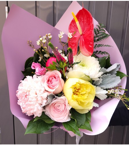 Sweet Sunrise Garden. An arrangement by Grace Floral Design Barrie.