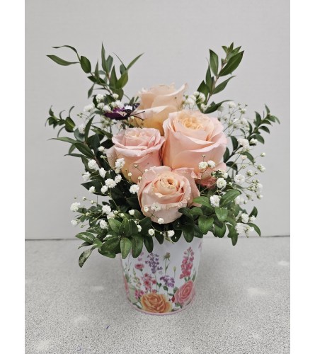Peach Blossoms. An arrangement by Balloon Bouquets Plus.