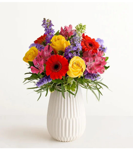 Vibrant Harmony - Deluxe. An arrangement by Serrano Flowers.