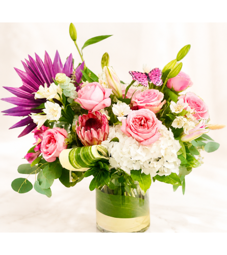 Exotic Touch - Deluxe. An arrangement by Floral Lady Design Studio LLC.