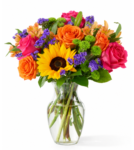 Sun-kiss Bloom. An arrangement by Cincyfloralnista.