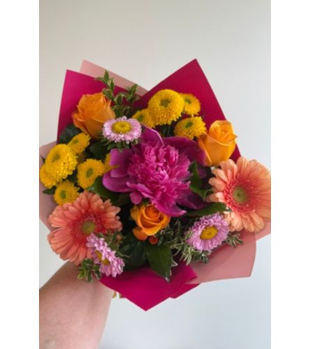 Summer Sunrise- Designer Choice Bouquet. An arrangement by Blossoms On The Trail.