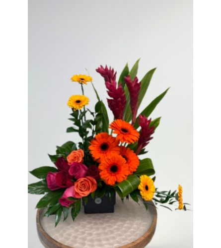 Tropical Summer Night. An arrangement by Blossoms On The Trail.