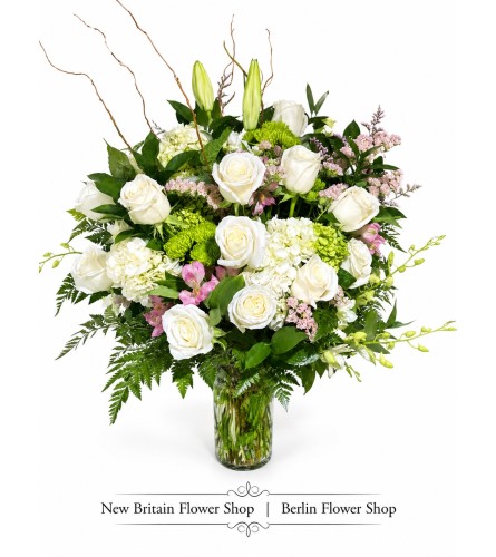 Pure Elegance Bouquet - Deluxe. An arrangement by Berlin Flower Shop.
