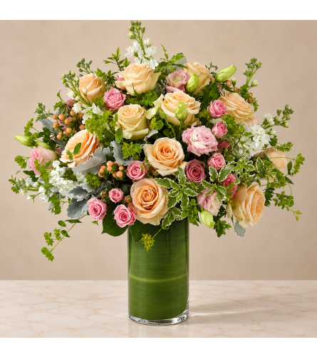 The Glamour Shot. An arrangement by Bill's Flowers Arrangements.