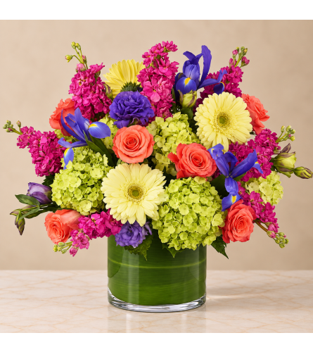 The Couture - Standard. An arrangement by Bill's Flowers Arrangements.
