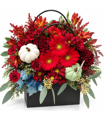Crimson Embrace Bloom Bag - Deluxe. An arrangement by Berlin Flower Shop.
