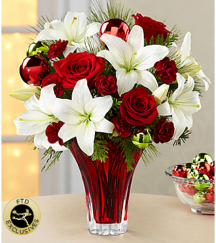 The FTD® Holiday Wishes™ Bouquet 2014