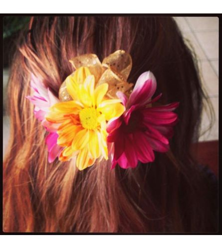 Daisy Hair Accessory - Red & Yellow