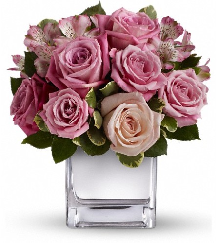 Teleflora's Rose Rendezvous Bouquet