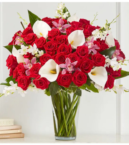 Elegant Extravagance™ Bouquet