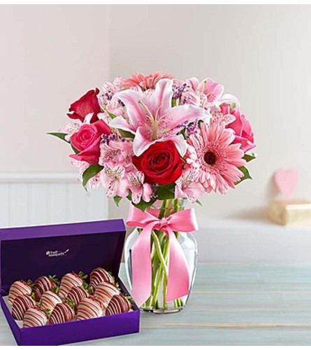Fields of Europe™ Romance with Strawberries - Standard. An arrangement by Susana's Flowers.