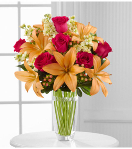 The FTD® Luxe Looks™  Bouquet 