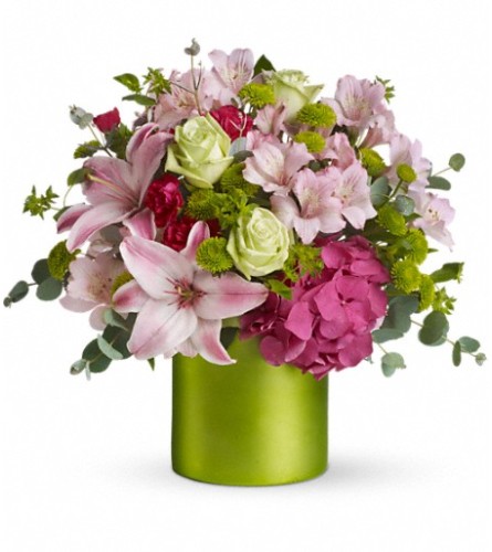 Teleflora's Birthday Ribbon Bouquet